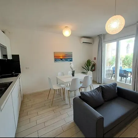 Wave In Piazza Trieste - Seasons Real Estate - Appartamento Lido di Jesolo